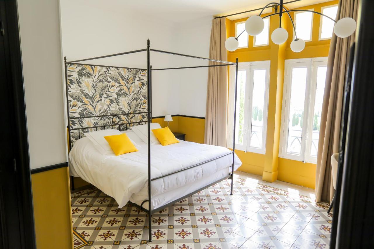 Hostellerie Du Chateau Des Fines Roches Шатонеф-дю-Пап Екстер'єр фото
