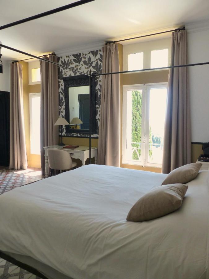 Hostellerie Du Chateau Des Fines Roches Шатонеф-дю-Пап Екстер'єр фото